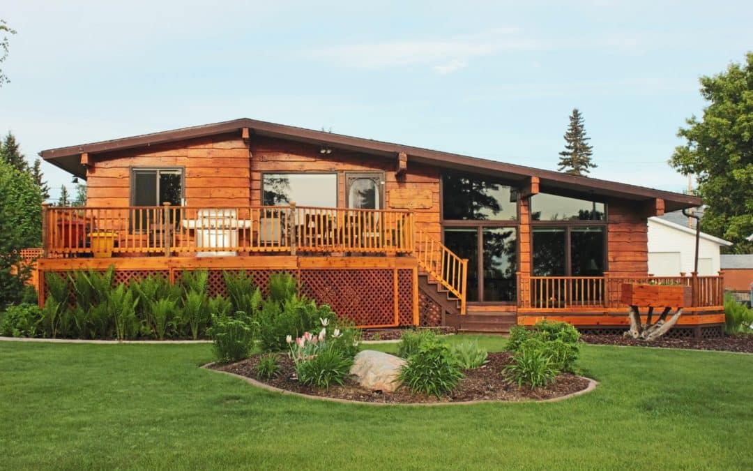 What Makes a Hybrid Log Home Different from a Traditional Log Home?