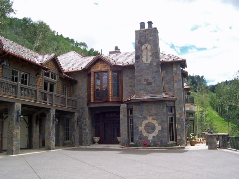 Completed custom log home built by Frontier Log Homes, Montrose Colorado — photo 91