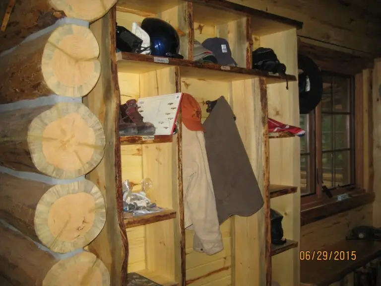 Handcrafted log trusses and componentry by Frontier Log Homes — photo 23
