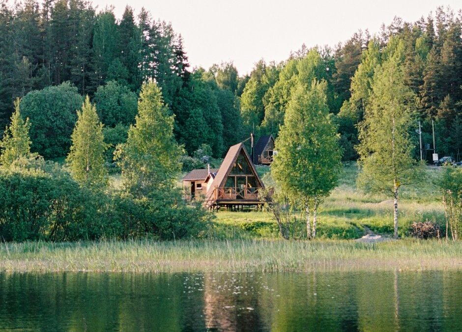 The Best Places to Build a Log Cabin: Top Picks