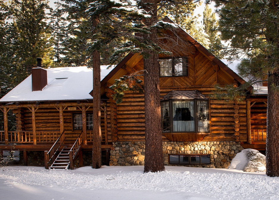 How Climate Affects Log Home Design and Materials Selection: Building for Resilience