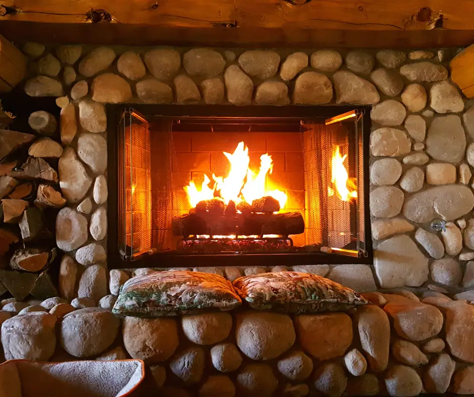 Fireproof cabin design features on a log home in wildfire country